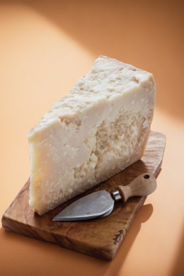 Сыр Пармезан Гран Ре выдержка 24 мес., 40%