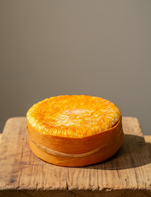 Сыр мягкий с мытой коркой Вашрен-Мон-д’Ор, 45%