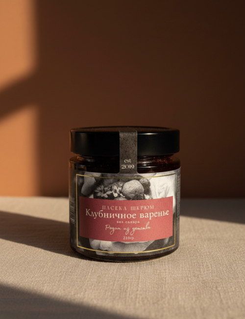 Варенье клубничное на меду (без сахара) 210 гр.