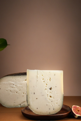 Сыр Гауда из козьего молока с трюфелем "Воронцовские сыры"