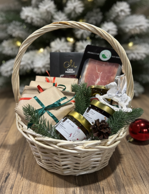 Гастрономическая корзина «Новогодняя»
