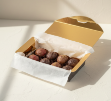 Ассорти из 8 конфет Пралине "Larka Chocolates"